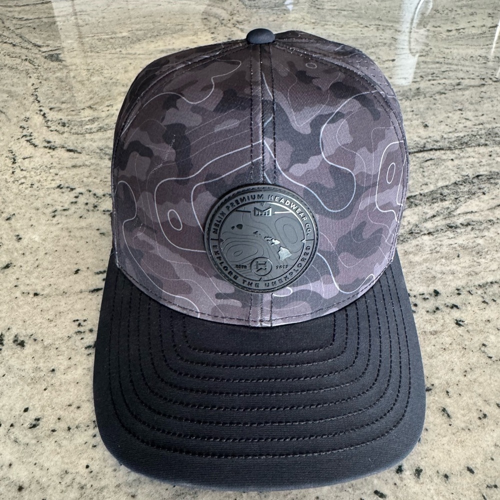 Melin Brand Black and Gray Camouflage SHORES